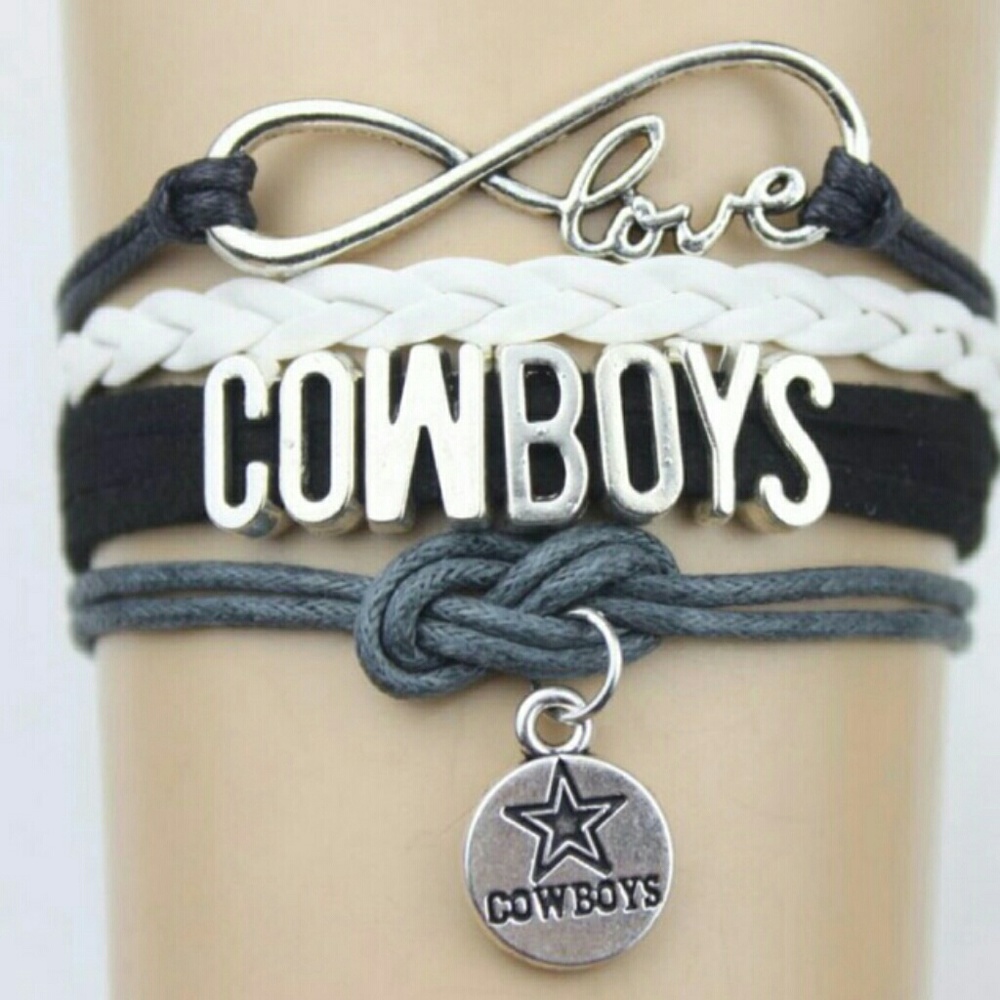 Dallas Cowboys charm bracelet